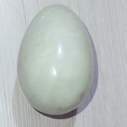 گوی سنگ یشم تراش تخم مرغی دارای خواص،انرژی و فرکانس(57گرم)