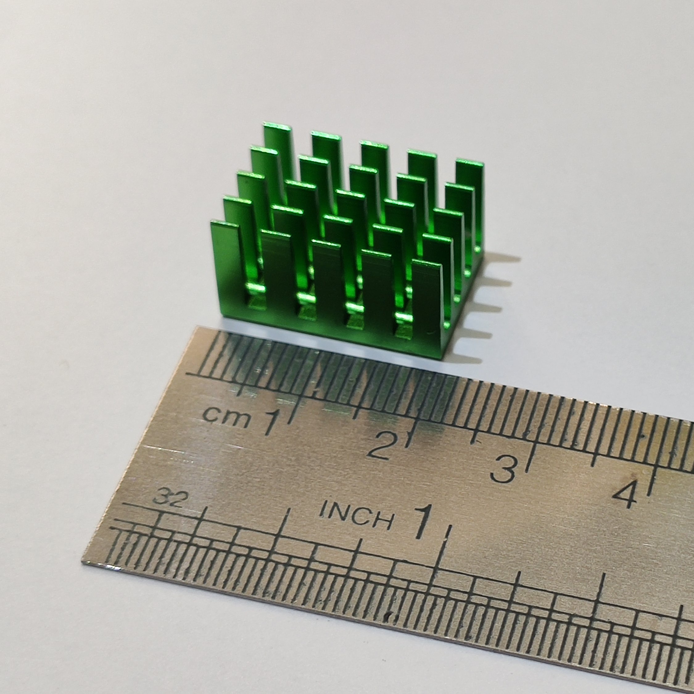 هیت سینک اس ام دی 20 پره مدل 20 در 14 در 10 میلیمتر - سبز - smd heat sink 