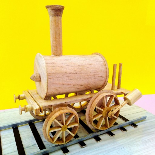 ماکت دکوری قطار چوبی