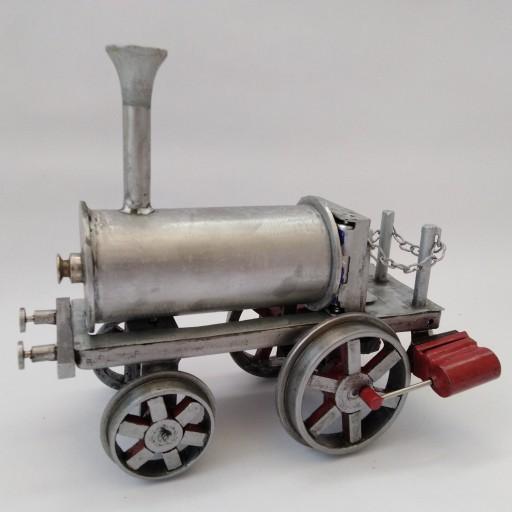 بازی آموزشی ساختنی قطار فلزی با باطری و موتور