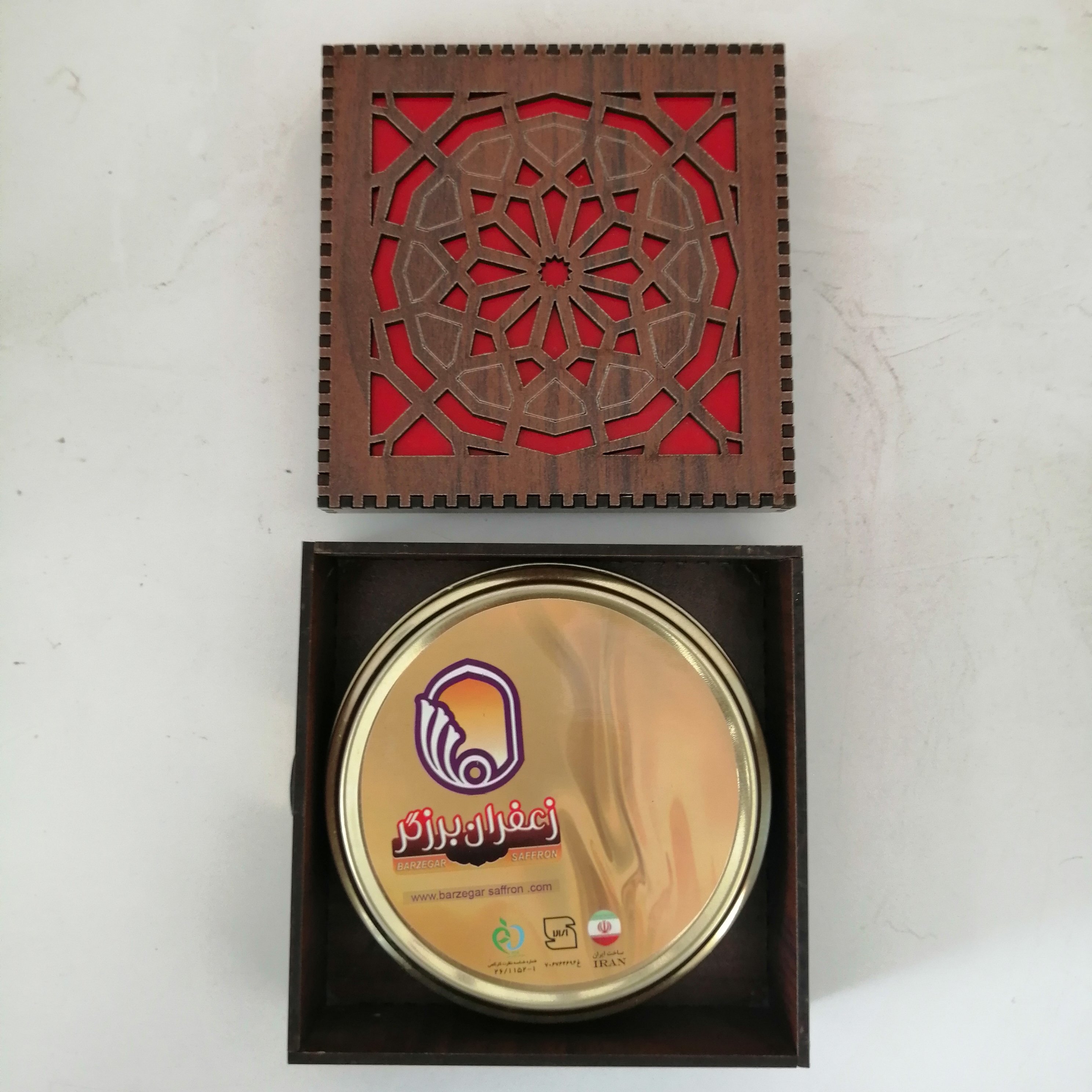 پک کادویی زعفران نگین ممتاز( 2 مثقالی) آقای عطار