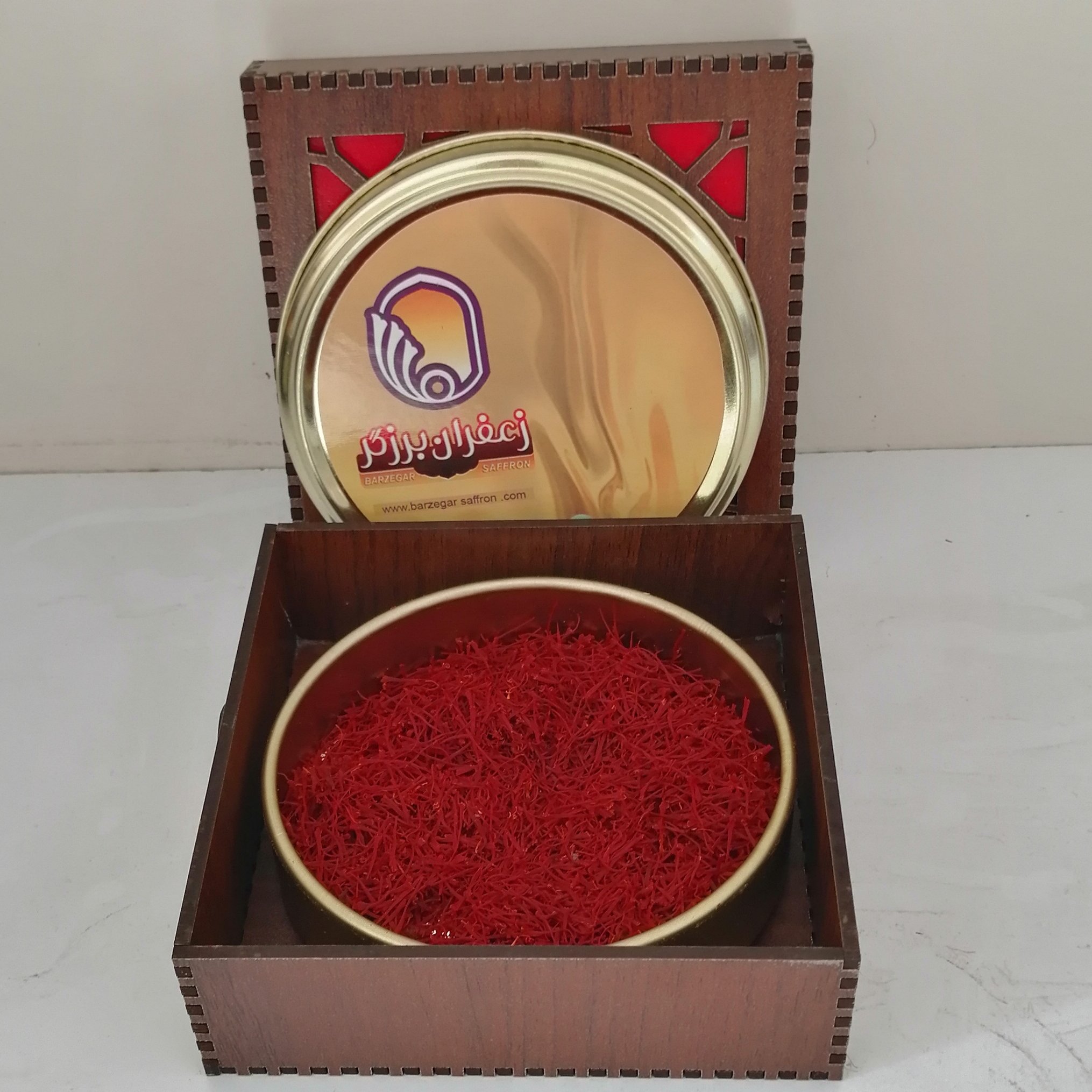 پک کادویی زعفران نگین ممتاز( 2 مثقالی) آقای عطار