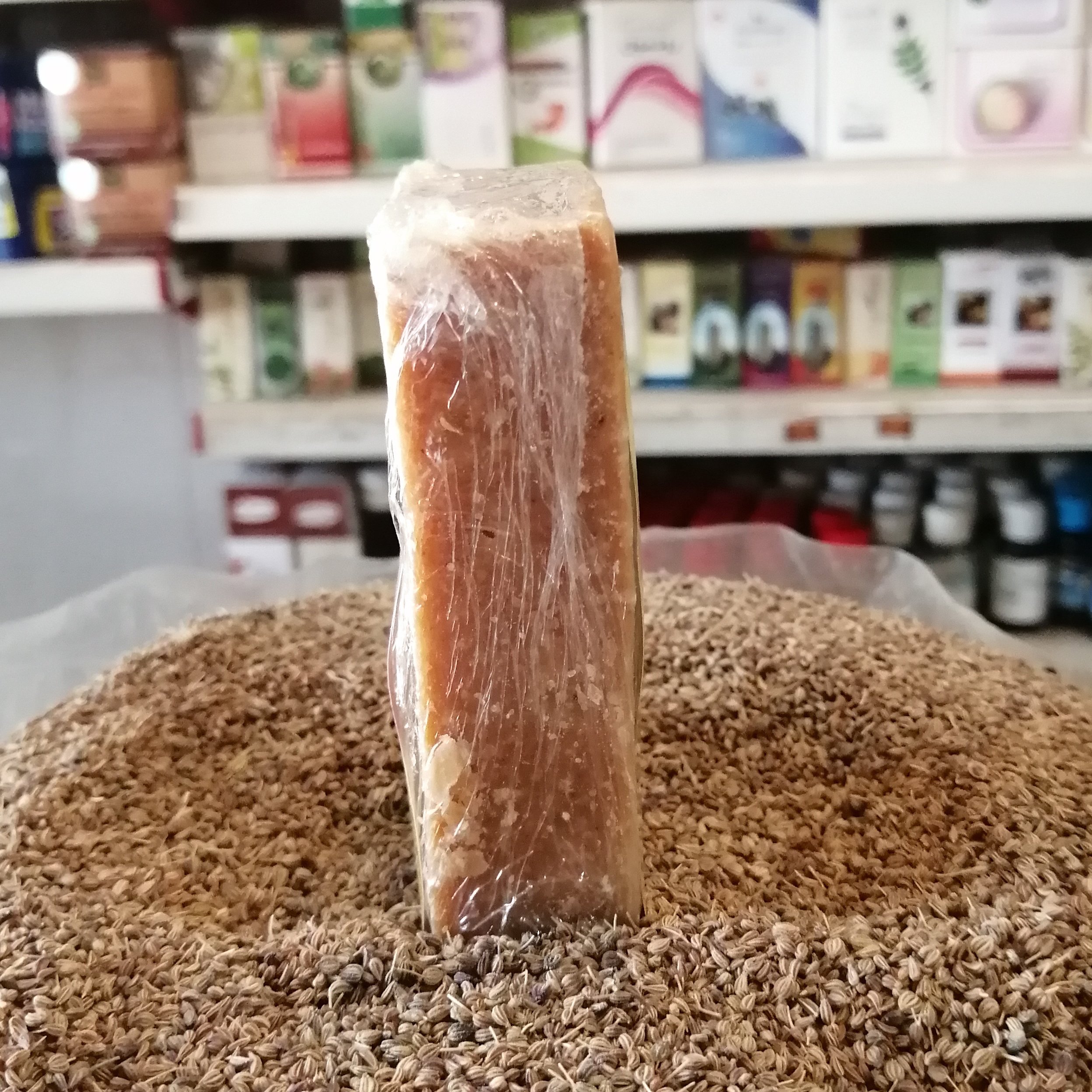 صابون زردچوبه تایلندی روشن کننده و ضدلک پوست آقای عطار