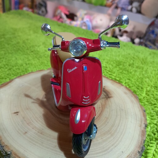 ماکت فلزی موتور وسپا vespa دکوری تزیینی مجسمه اسباب بازی