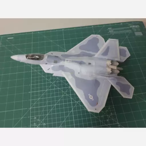 کیت ساخت ماکت  مقوایی رپتور F-22 همراه با اکشن فیگور