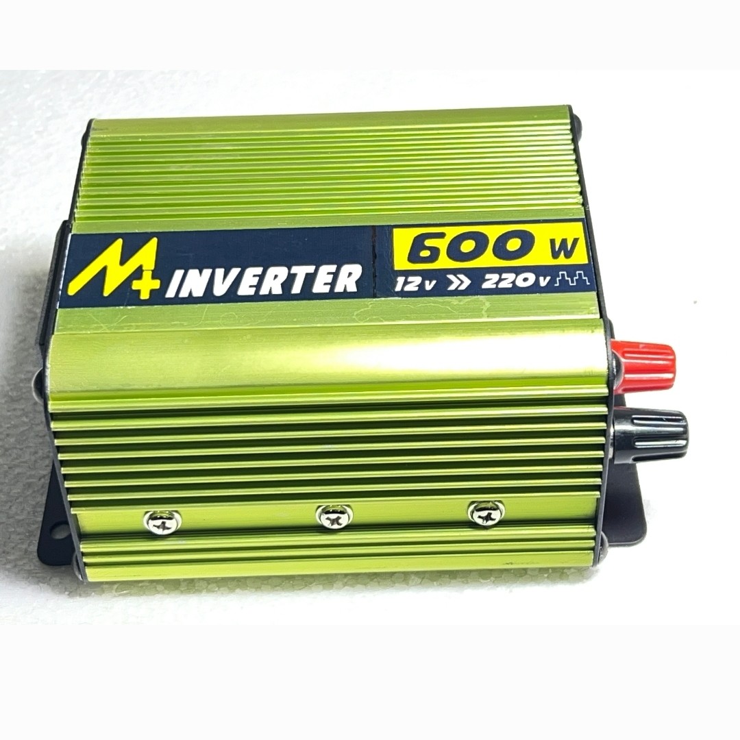 اینورتر برق خودرو و سیستم خورشیدی مبدل برق ماشین 600w mplus (کارتن 6 عددی)