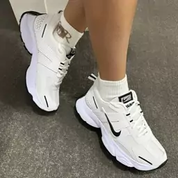 کتونی نایک زنانه دخترانه کفش ونس اسپرت اسپورت نایکی NIKE شیک مشکی سفید کرم کرمی لژدار لژ دار طبی رانینگ ورزشی سبک بندی