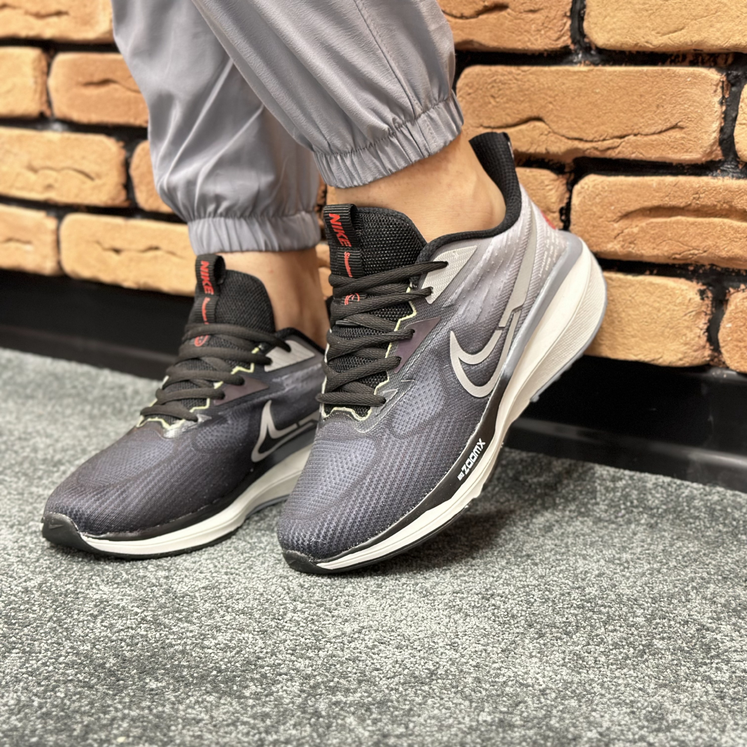 کتونی اسپرت مردانه نایک nike zoomx رنگ مشکی سفید کد 8816