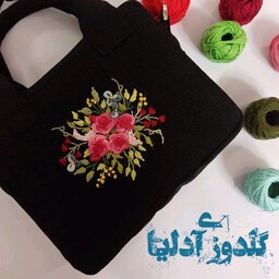 کیف گلدوزی شده دستی