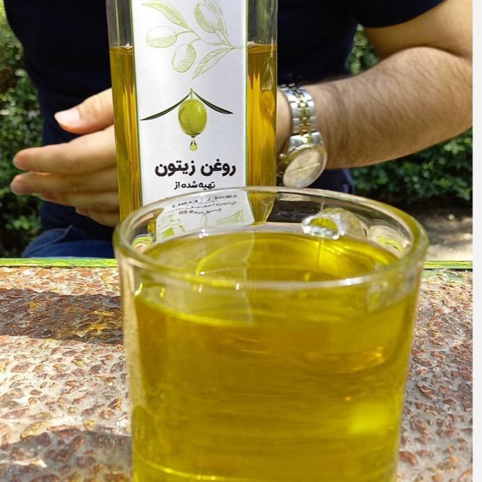 روغن زیتون فرابکر پرس سرد نیم لیتری زیتونلند