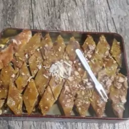 باقلوا کاشان پنج مغز درجه1 با ارسال رایگان