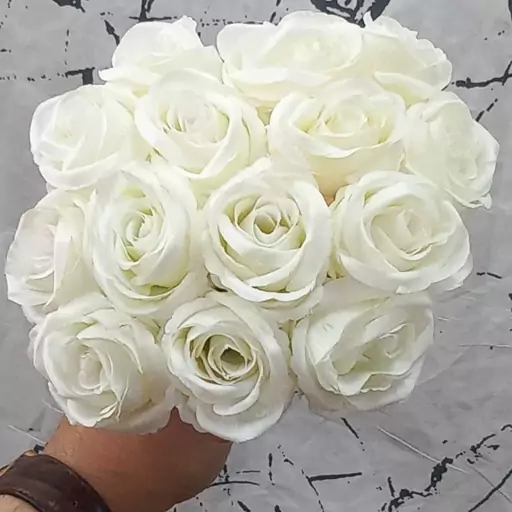 گل مصنوعی مدل دسته رز توپی 14 شاخه Rose14