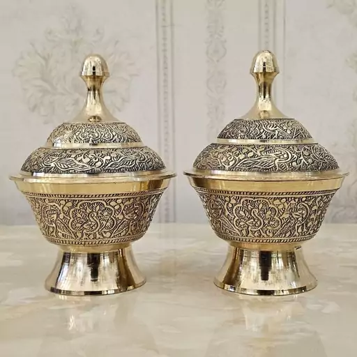 قندان برنجی هندی مدل طاووس پایه گرد قطر 9 کد 3509 مجموعه 2 عددی ( قندان برنزی هندی )