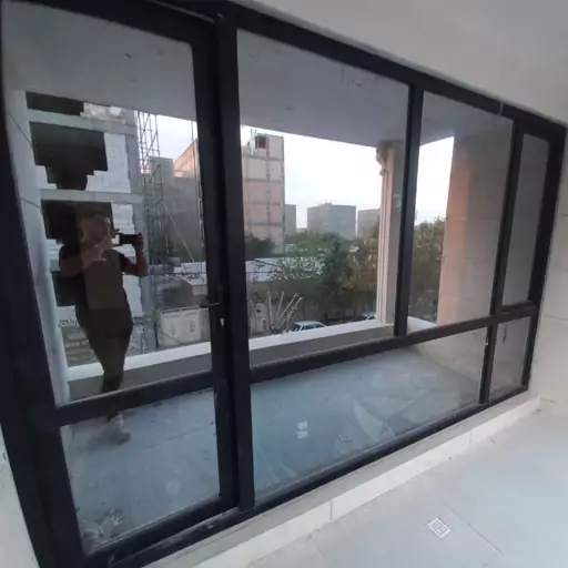 درب و پنجره upvc با شیشه