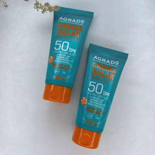 کرم ضدآفتاب بی رنگ اسپانیایی آگرادو spf50 agrado