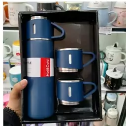 فلاسک مدل کادویی VACUUM FLASK SET گنجایش 0.5 لیتر به همراه 3 لیوان