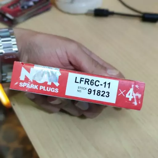 شمع NGK پک تویوتایی LFR6SC-11 (های کپی درجه1)