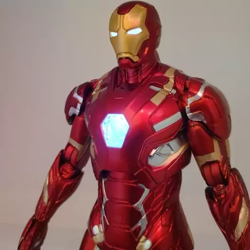 اکشن فیگور مرد آهنی Iron Man برند Neca