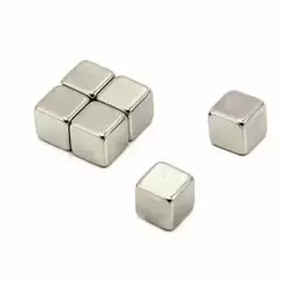 آهن ربا نئودیمیوم 5x5x5mmسوپرمگنت بسته  50عددی، B5