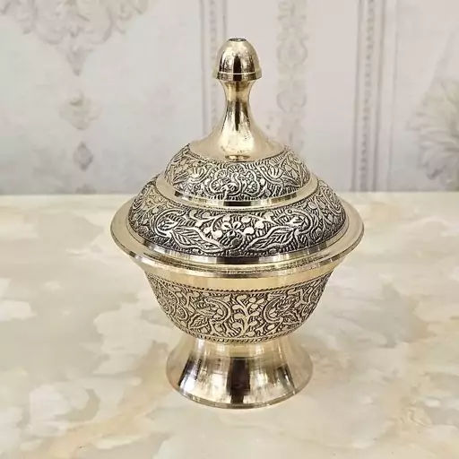 قندان برنزی هندی مدل طاووس پایه گرد قطر 9 سانتی متر کد 3509 ( قندان برنجی هندی )