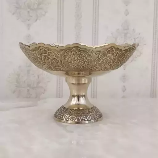 میوه خوری برنزی هندی مدل طاووس لبه ابری قطر 24 کد 3826 ( میوه خوری برنجی هندی)