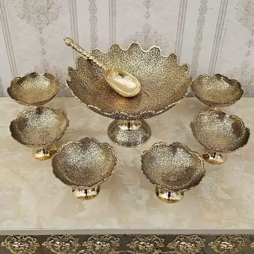 ست پذیرایی آجیل خوری برنزی هندی 7 تکه طرح طاووس لبه قلعه کد 3922 ( میوه خوری برنز ) ( ظروف برنجی هندی )