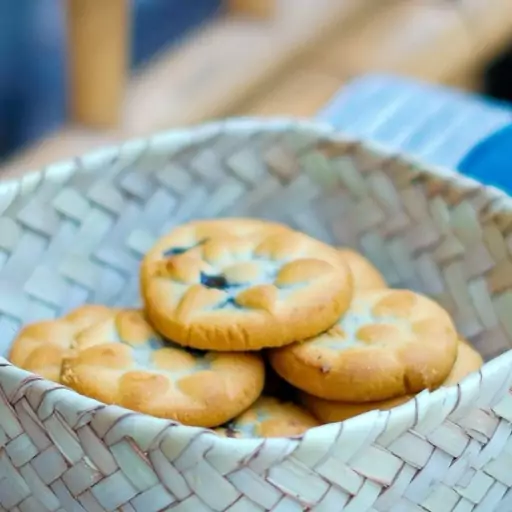 نان خرمایی طرح گل حاج نصرالله نوری