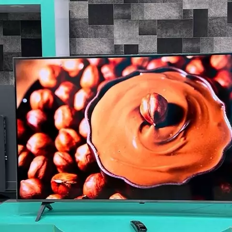 تلوزیون UR80006 تمام فول 4K  SMART  فول 