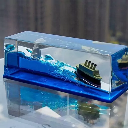 دکوری مدل کشتی معلق Cruise Ship Fluid Drift