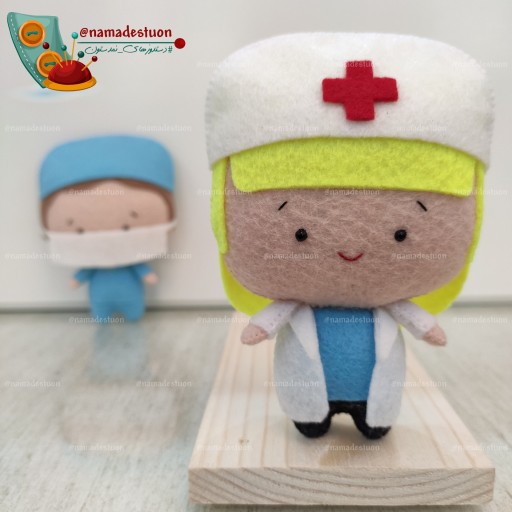 عروسک پرستار ( تکی روی استند چوبی)