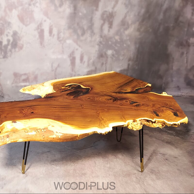 سفارش ساخت میز جلو مبلی چوبی با چوب سنجد و رزین با پایه چوبی به سبک روستیک 