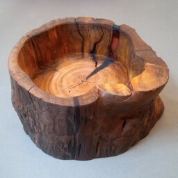 سفارش ساخت شکلات خوری چوبی روستیک با چوب درخت گیلاس با رزین1