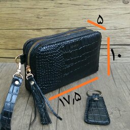 کیف لوازم آرایش + جاکلیدی رایگان چرم گاوی مشکی سنگی دستدوز i-151 برند ایزاکو

