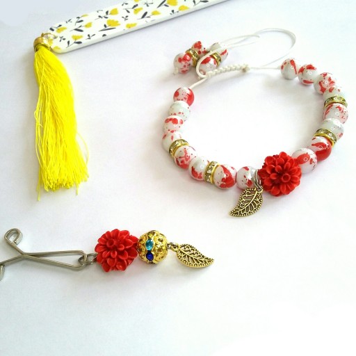 ست دستبند و گیره روسری سنگی گل دار قرمز و سفید