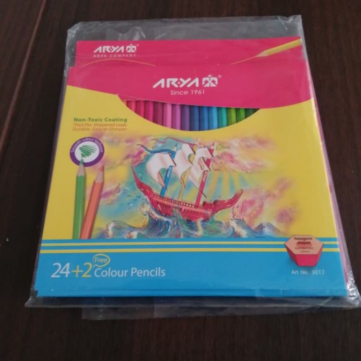 مداد رنگی 24 رنگ آریا مدل شش ضلعی