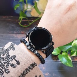ساعت ال ای دی زنانه همراه با دستبند به اسم دلخواه قفل مغناطیسی 