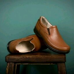 کفش تمام  چرم  طبیعی تبریز مارک فرزین طبی مدل گریدر (ارسال رایگان)رویه آستر و کفی چرم طبیعی. مشکی و قهوه ای  سایز 40تا44