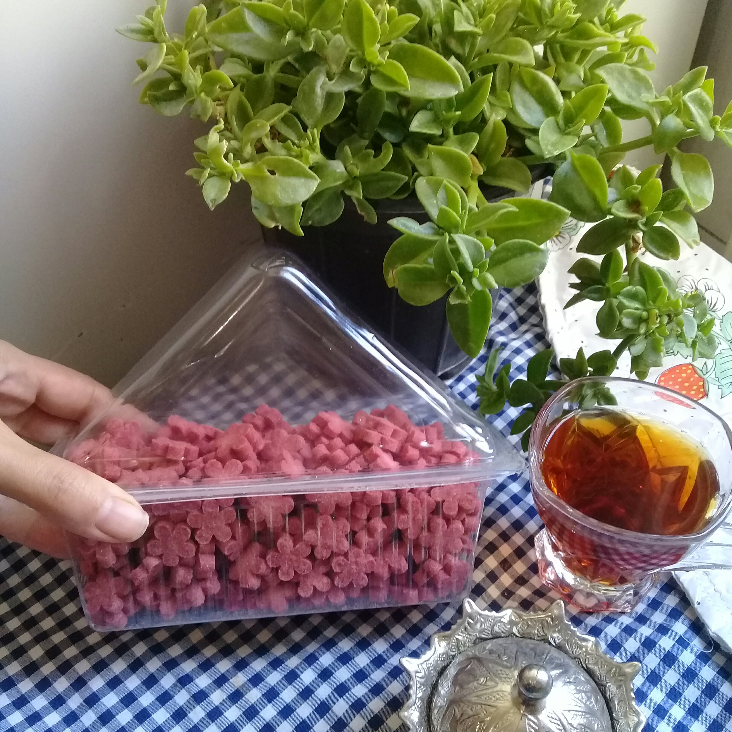 قند با طعم گل محمدی