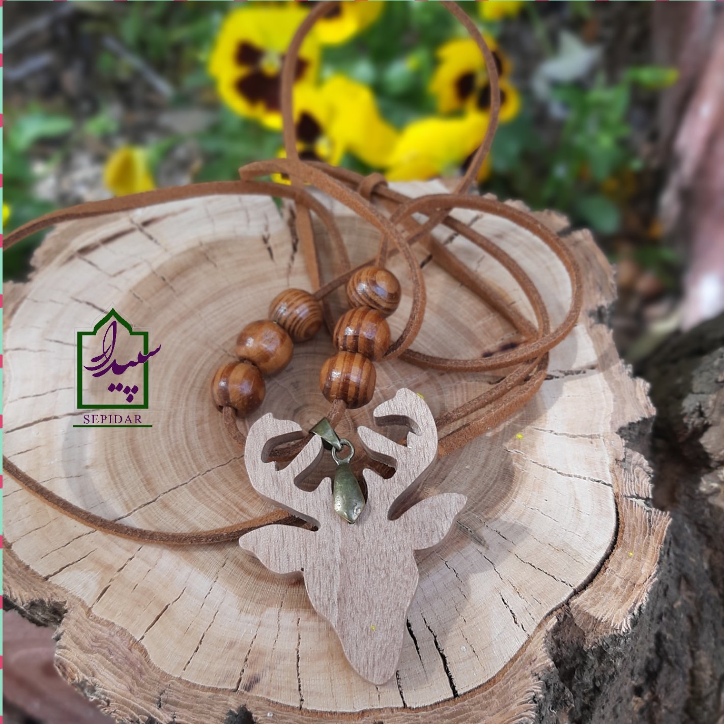 گردنبند چوبی گوزن