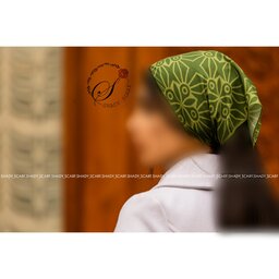 دستمال سر  یا دستمال گردن(باندانا) نخی قواره 45سانت رنگ سبز  طرح اسلیمی، برند شیدی