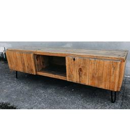میز تلویزیون تمام چوب ( چوب روس در ابعاد 160 سانتیمتر در 50 سانتیمتر عرض در 40 سانتیمتر ارتفاع)