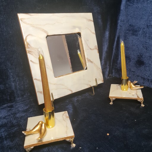آینه و شمعدان رزینی طرح سنگ کرم طلایی با تزئین مرغ امین