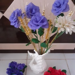 گلهای لمسی آبی کاربنی
