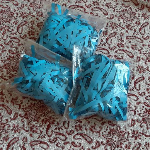 پوشال های پهن پاستیلی آبی آسمانی برای  تزئین جعبه کادو