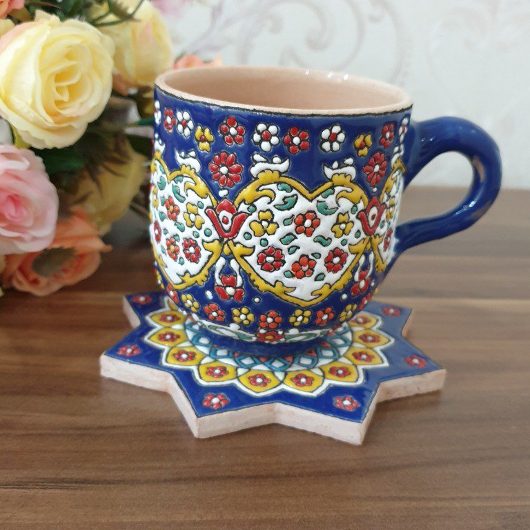 لیوان و زیر لیوانی سفالی میناکاری