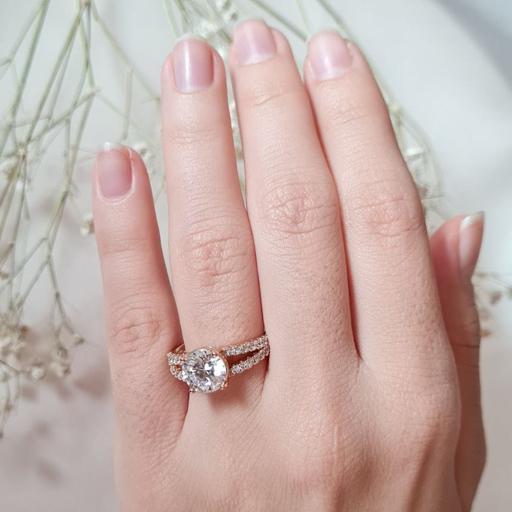 انگشتر زنانه نگین الماسی و نگینی ژوپینگ ضد حساسیت و رنگ ثابت