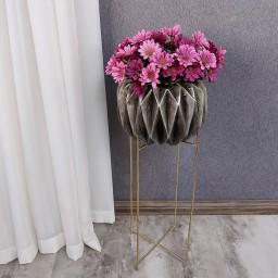گلدان رومیزی شیک با رنگ خنثی