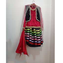 ست کامل لباس سنتی گیلانی زنانه سکه دوزی شده مخمل به همراه سربند یا کلاه  (متراژ دامن 6 متر)