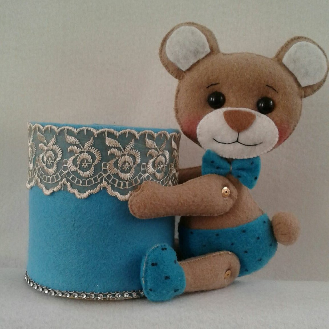 جا مدادی، جای برس ولوازم ،