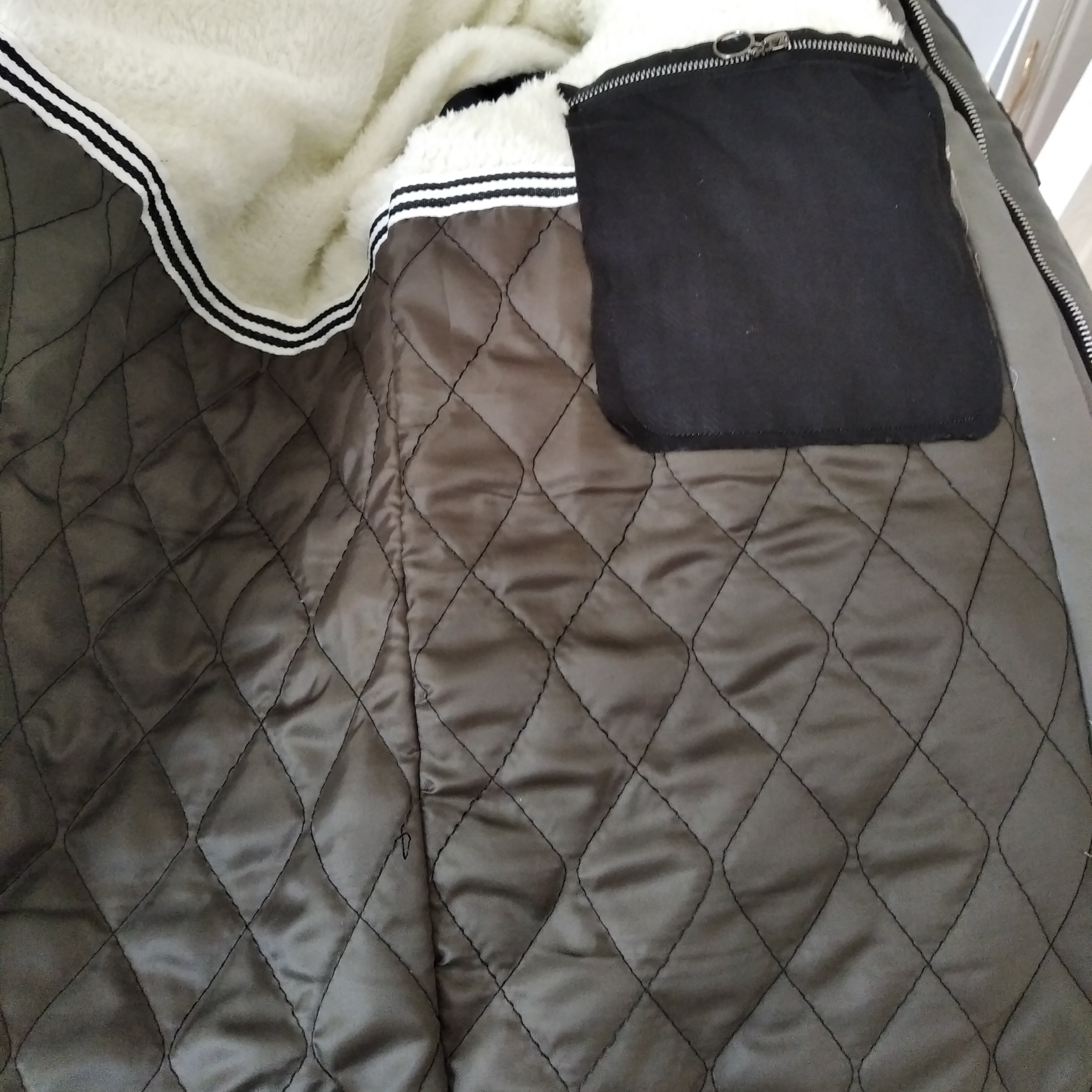 کاپشن مردانه رنگ طوسی تیره مشکی